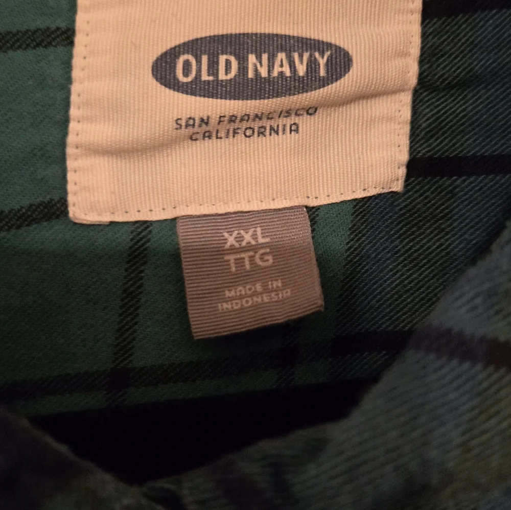 ❄️Old Navy Women's Plaid Green and Blue Flannel Boyfriend Button Down Shirt - Picture 2 of 3